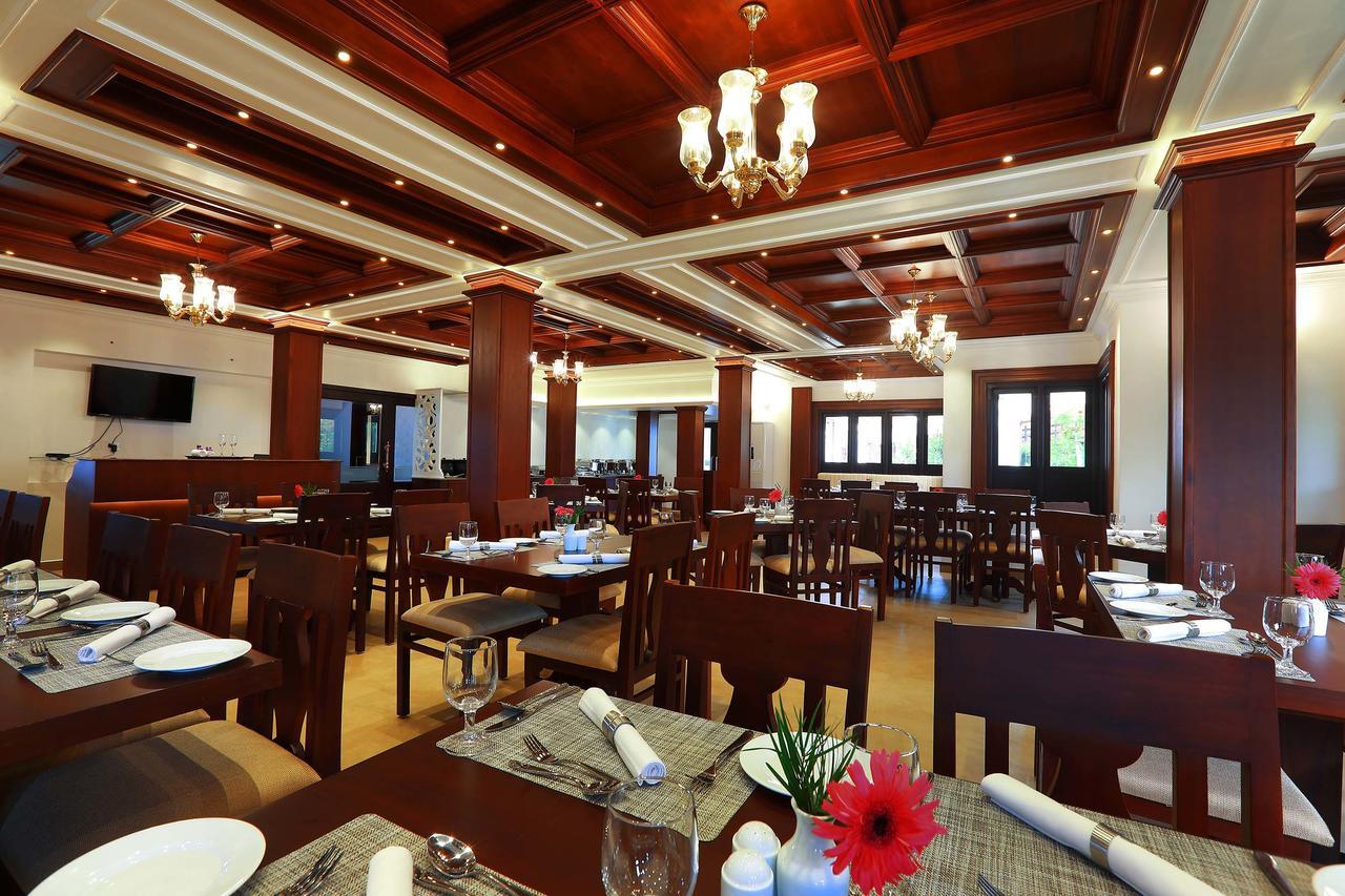 Nihara Resort And Spa Cochin Kochi Екстериор снимка