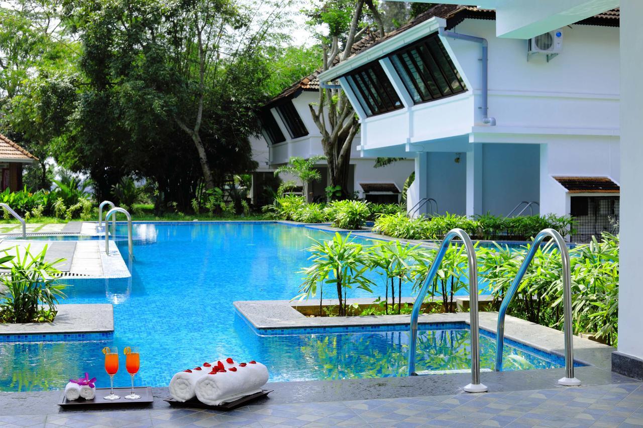 Nihara Resort And Spa Cochin Kochi Екстериор снимка