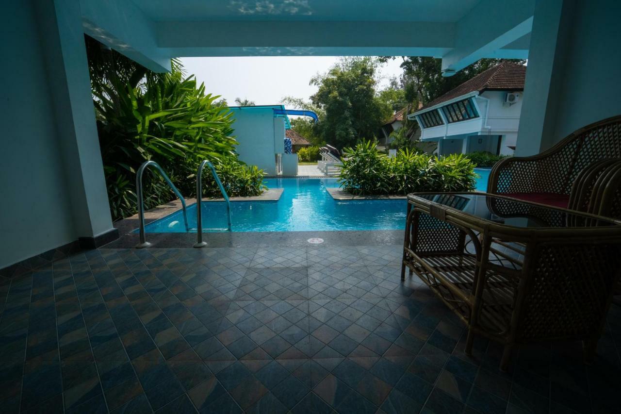 Nihara Resort And Spa Cochin Kochi Екстериор снимка