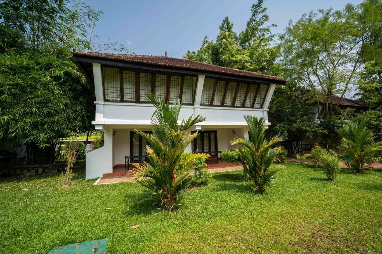 Nihara Resort And Spa Cochin Kochi Екстериор снимка