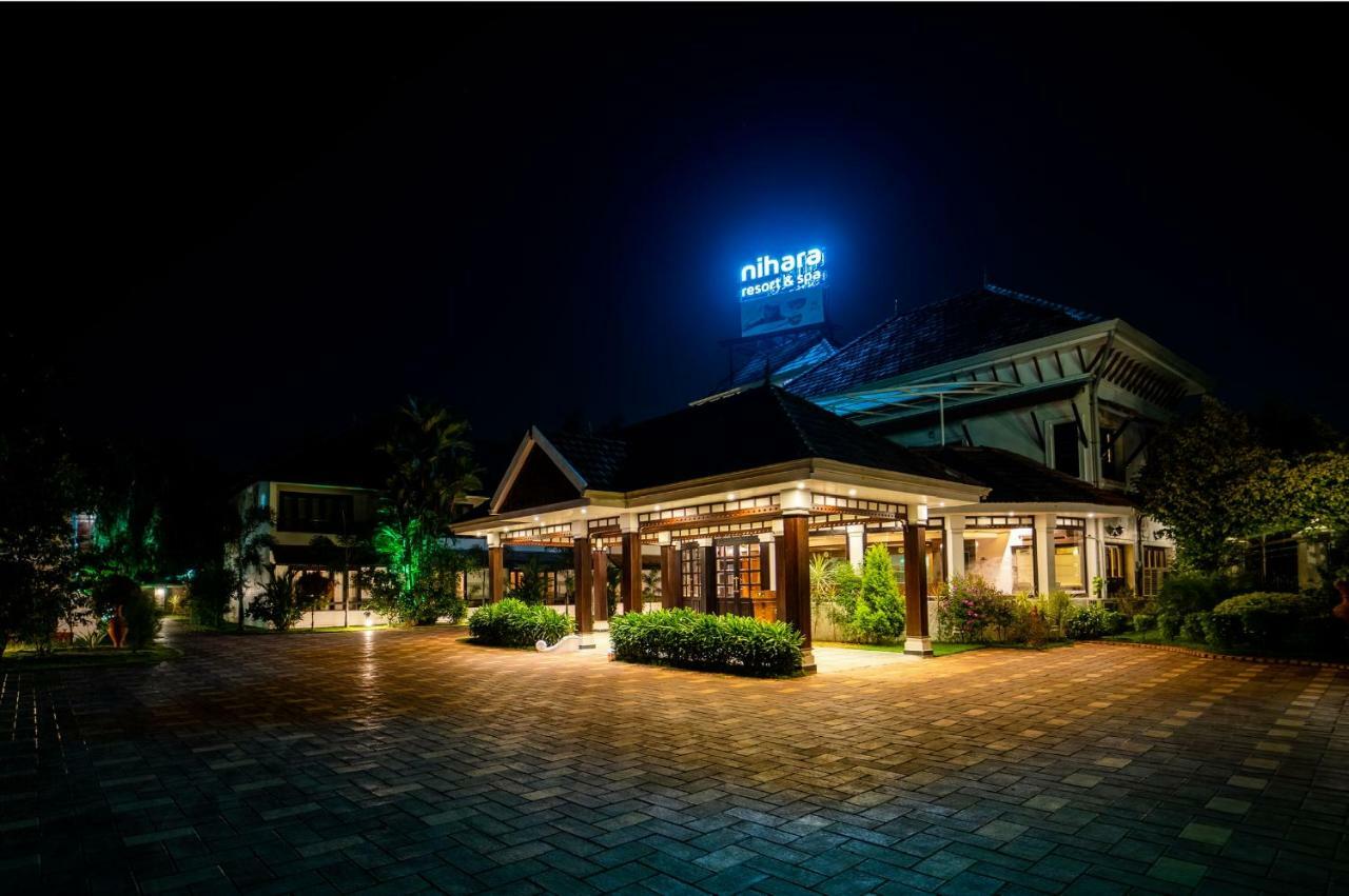 Nihara Resort And Spa Cochin Kochi Екстериор снимка