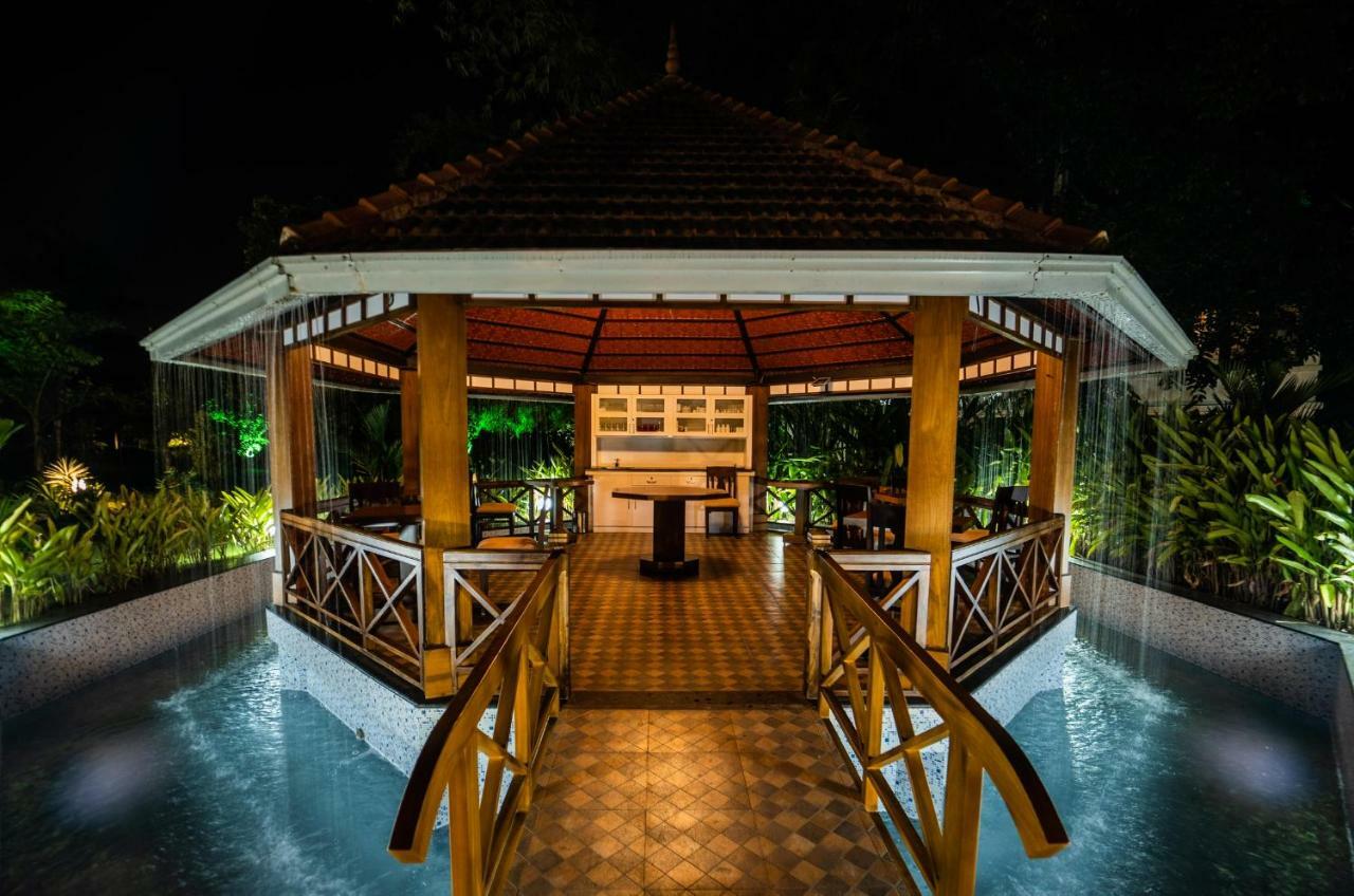 Nihara Resort And Spa Cochin Kochi Екстериор снимка