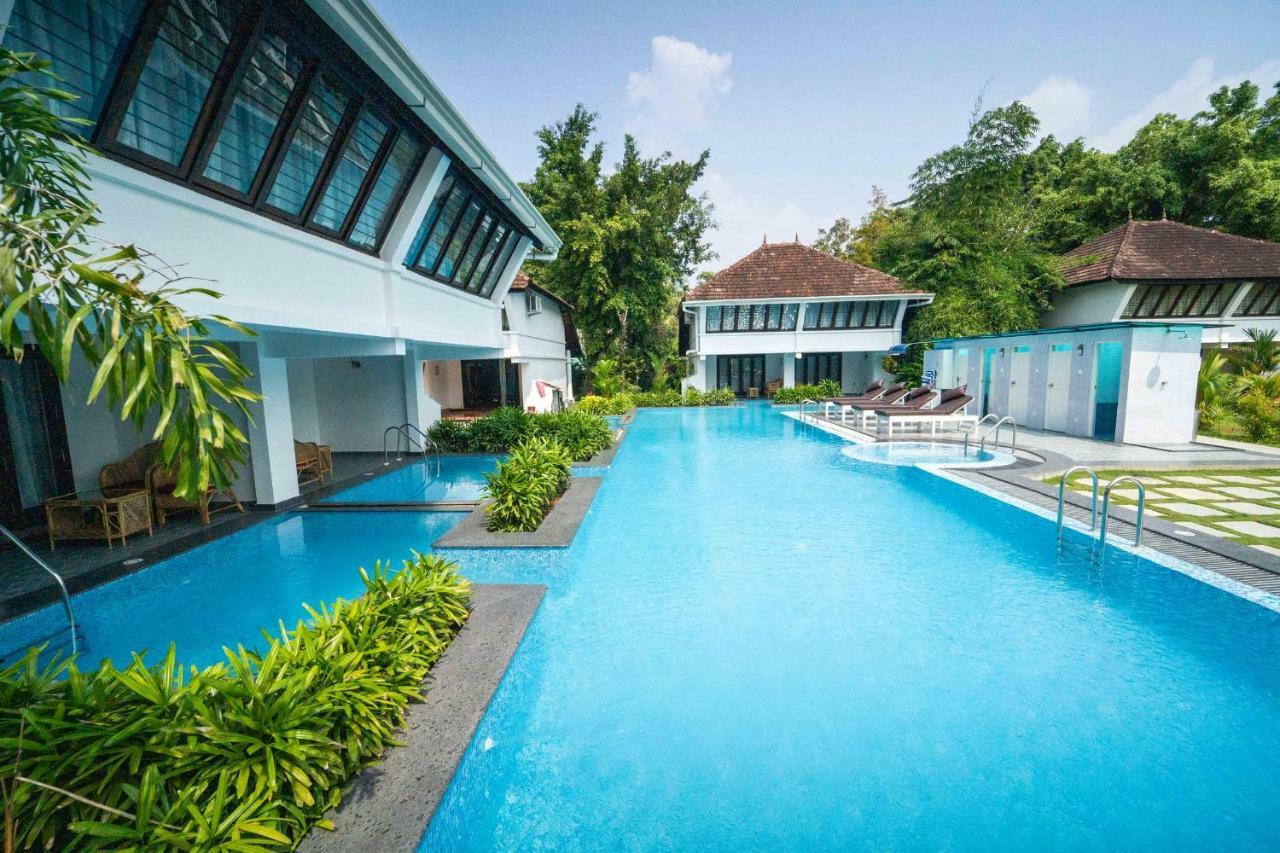 Nihara Resort And Spa Cochin Kochi Екстериор снимка